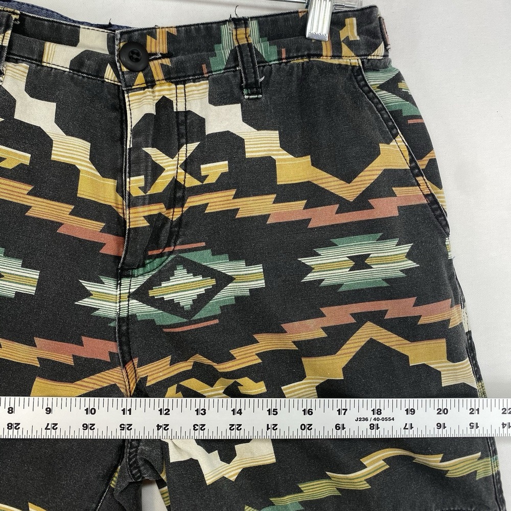 10.Deep Bermuda Shorts Men 32 x11 Aztec Print Summer Beach Casual Vintage - Picture 5 of 8